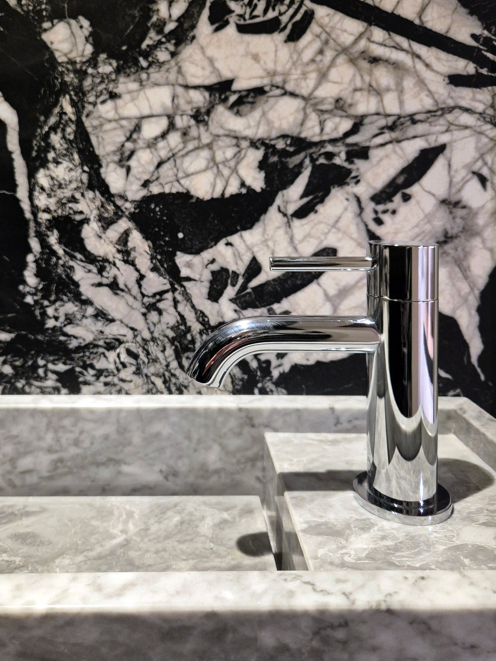 Tuvalu fonteinkraan, bladmontage