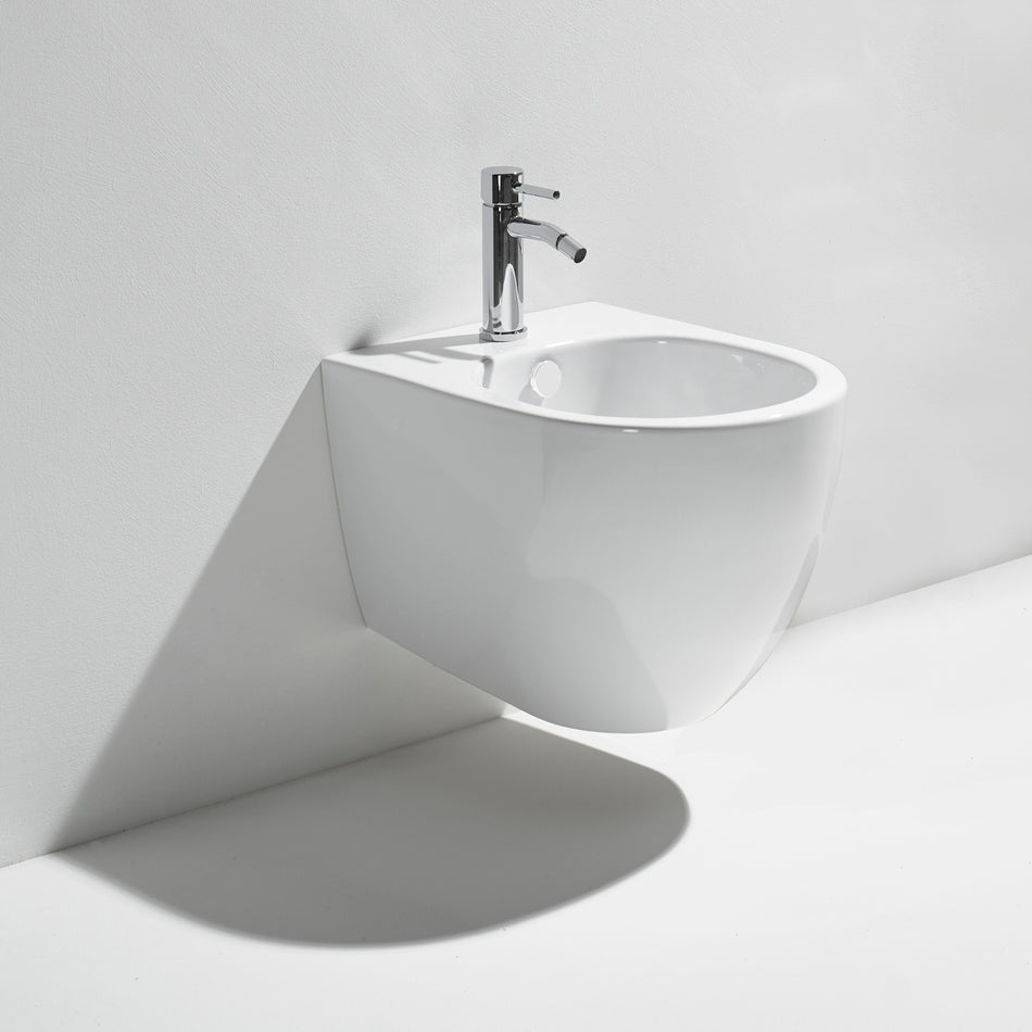Compact bidet